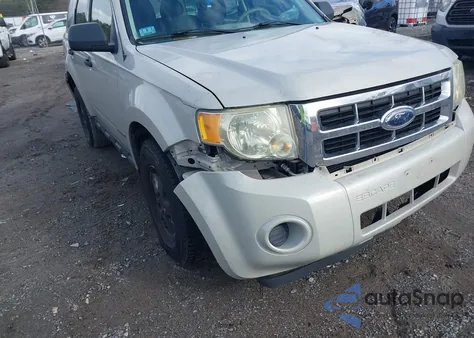 2008 Ford Escape Xls/Xls Manual z USA, uszkodzony, nr VIN 1FMCU02Z18KC94212